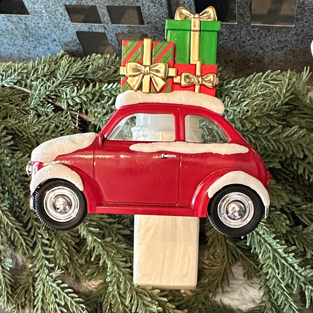 Bath & Body Works Red Car with Gifts Wallflower Plug In